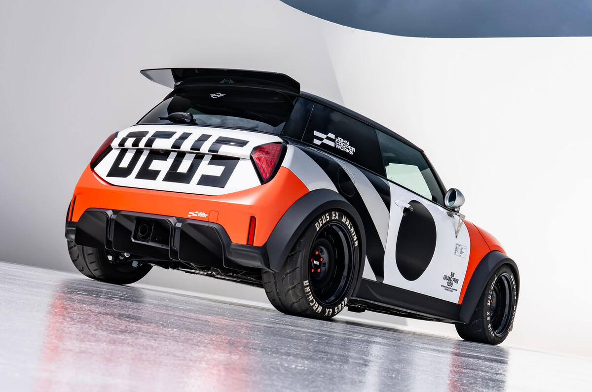 Δύο νέα Cooper JCW τιμούν την αγωνιστική κληρονομιά της ΜΙΝΙ